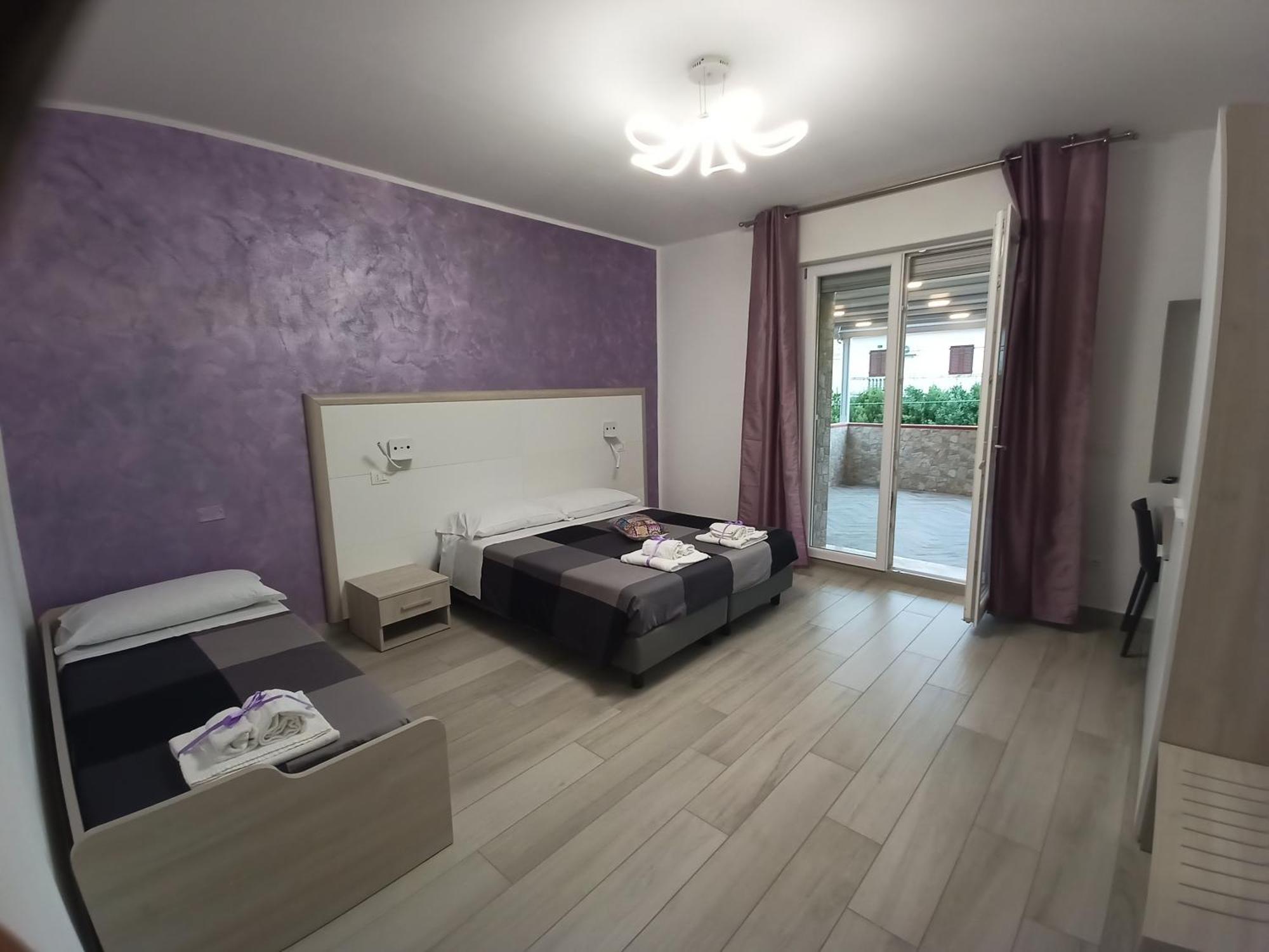 La Dea Rooms Ferrara Eksteriør billede